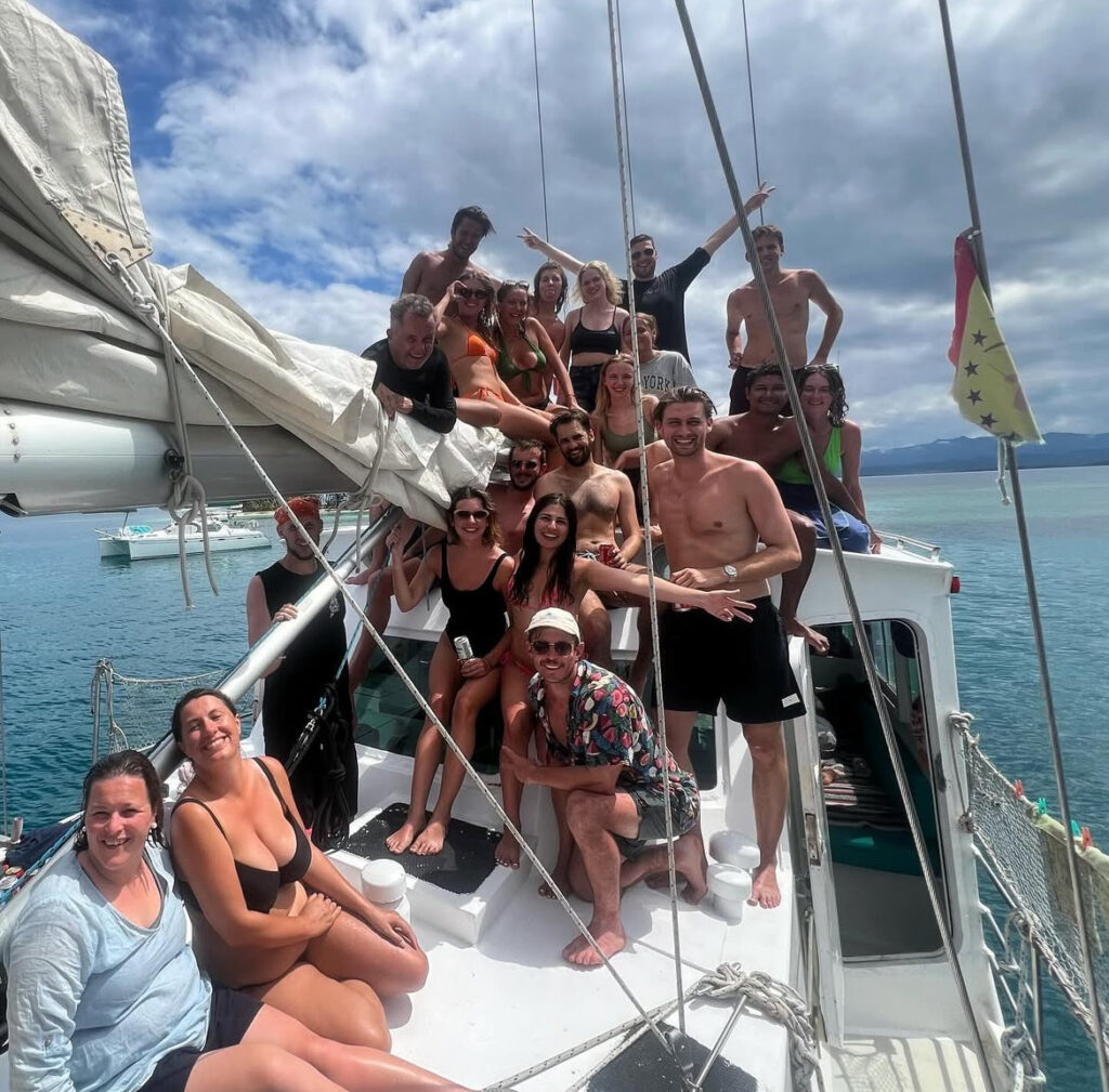 Old digital nomad magazine, articles and videos on digital nomad lifestyle and earning money as a digital nomad